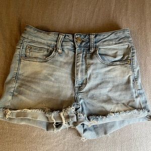 Light wash AE Jean Shorts